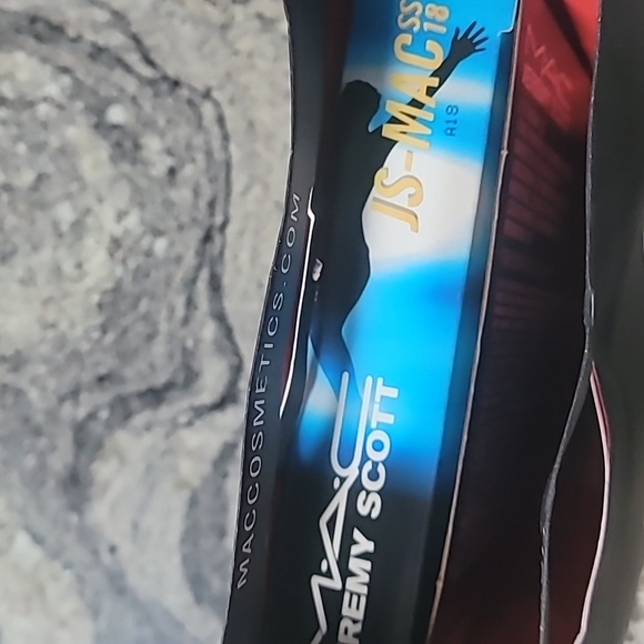 Jeremy Scott MAC Pallet, Discontinued & Sold Out, New in Box - Picture 5 of 15